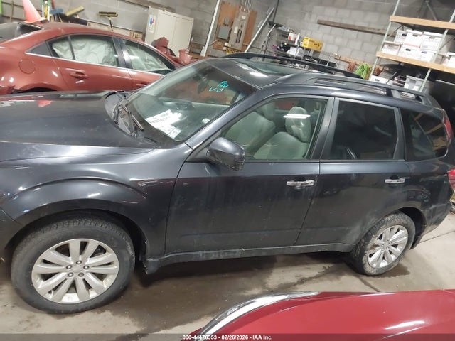 44476353 :رقم المزاد ، JF2SHADC8CH454130 vin ، 2012 Subaru Forester 2.5x Premium مزاد بيع