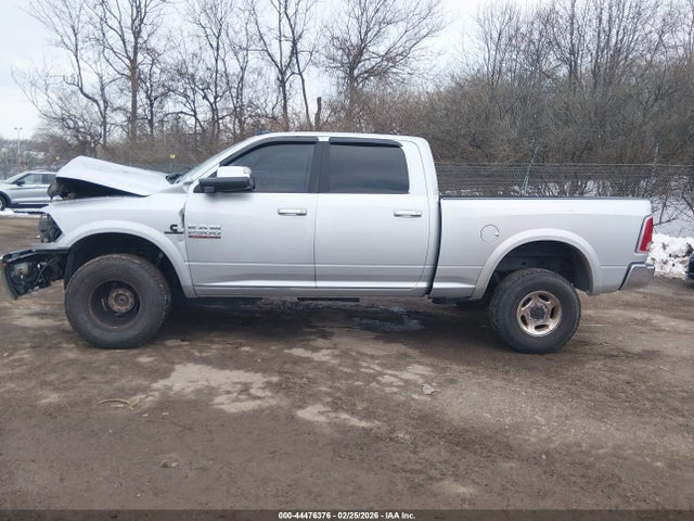 44476376 :رقم المزاد ، 3C6UR5FL6HG580987 vin ، 2017 Ram 2500 Laramie  4x4 6'4 Box مزاد بيع