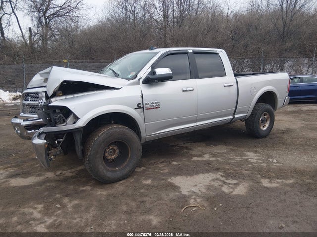 44476376 :رقم المزاد ، 3C6UR5FL6HG580987 vin ، 2017 Ram 2500 Laramie  4x4 6'4 Box مزاد بيع