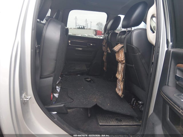 44476376 :رقم المزاد ، 3C6UR5FL6HG580987 vin ، 2017 Ram 2500 Laramie  4x4 6'4 Box مزاد بيع