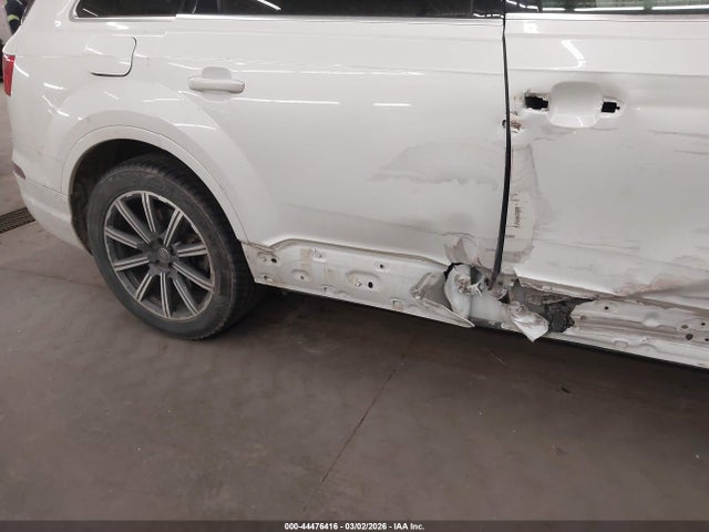 Продаж на аукціоні авто 2017 Audi Q7 3.0t Premium, vin: WA1VAAF79HD015866, номер лоту: 44476416