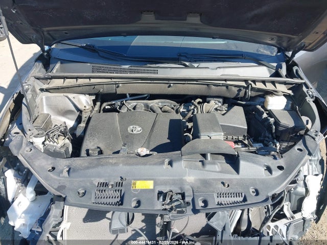 5TDKZRFH1KS301165 Toyota Highlander Se