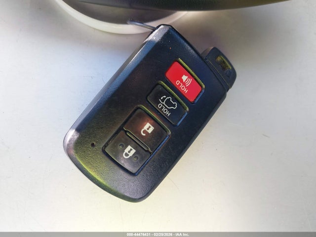 5TDKZRFH1KS301165 Toyota Highlander Se