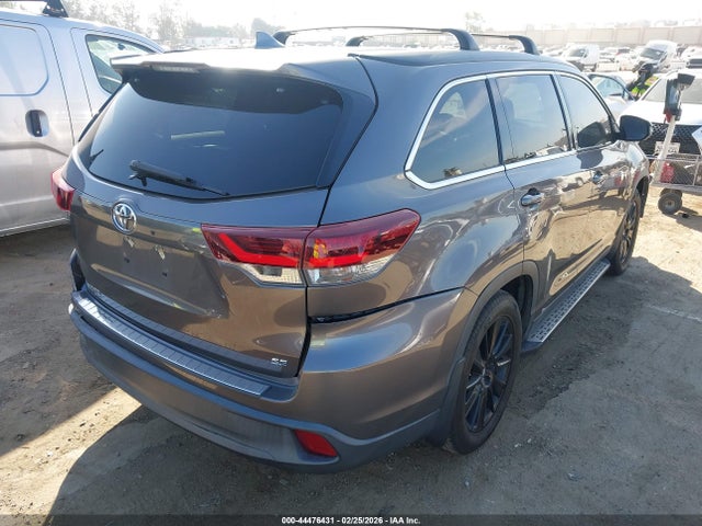 5TDKZRFH1KS301165 Toyota Highlander Se