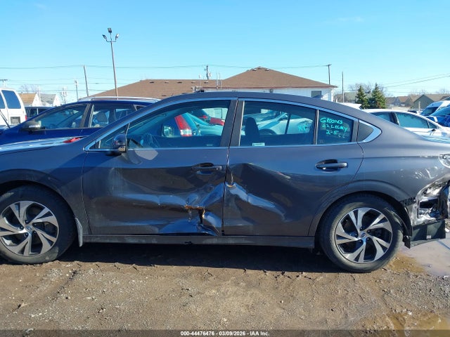 44476476 :رقم المزاد ، 4S3BWAC63N3011738 vin ، 2022 Subaru Legacy Premium مزاد بيع