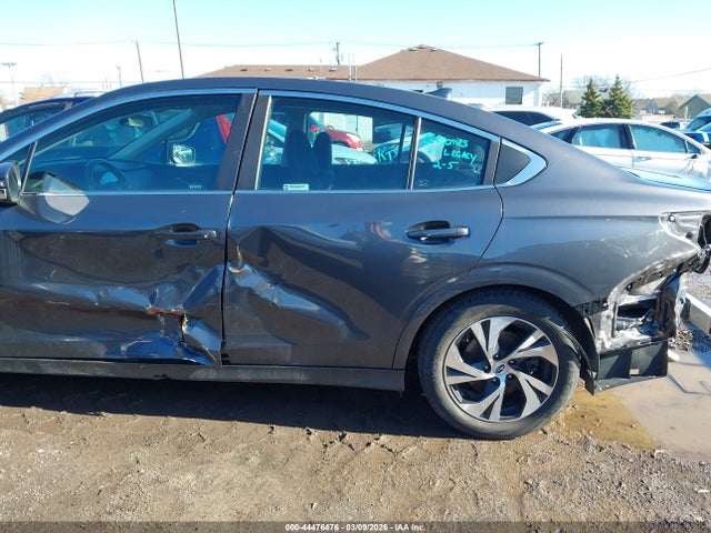 44476476 :رقم المزاد ، 4S3BWAC63N3011738 vin ، 2022 Subaru Legacy Premium مزاد بيع