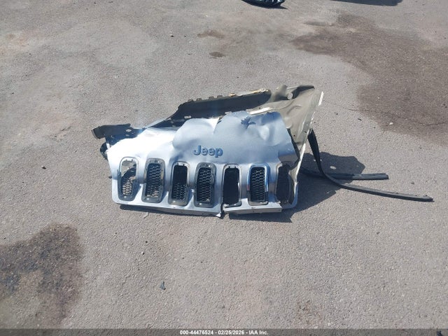 44476524 :رقم المزاد ، 1C4PJLCS4EW106398 vin ، 2014 Jeep Cherokee Latitude مزاد بيع