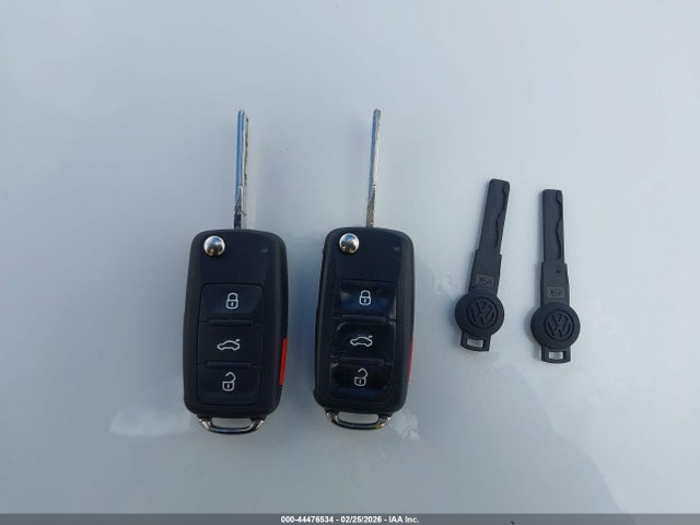 Продаж на аукціоні авто 2016 Volkswagen Passat 1.8t S, vin: 1VWAT7A3XGC021652, номер лоту: 44476534