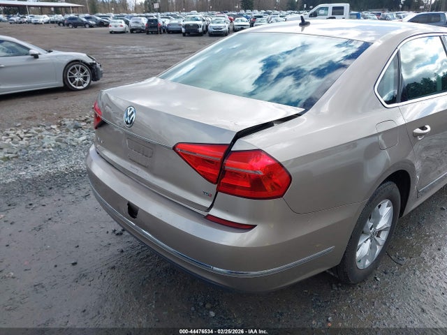 Продаж на аукціоні авто 2016 Volkswagen Passat 1.8t S, vin: 1VWAT7A3XGC021652, номер лоту: 44476534