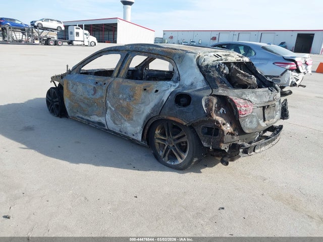 44476544 :رقم المزاد ، WDCTG4EB8LU027593 vin ، 2020 Mercedes-benz Gla 250 مزاد بيع