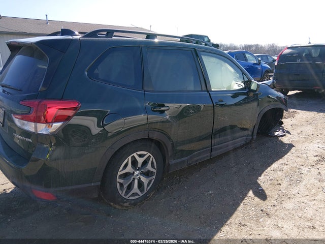 Продажа на аукционе авто 2024 Subaru Forester Premium, vin: JF2SKADC5RH494319, номер лота: 44476574