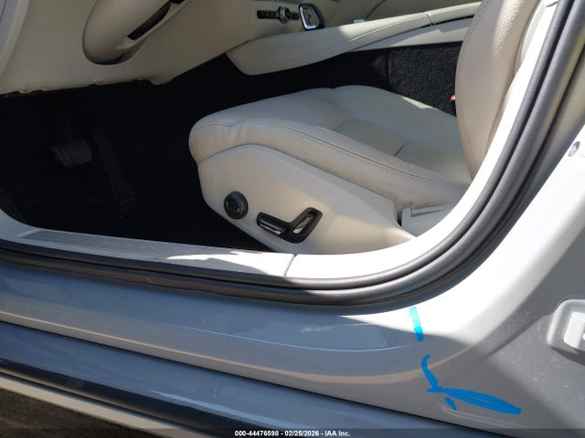 Volvo S60 Plug-in Hybrid T8 Plus 2025 7JRH60FC2SG367562 Image 6