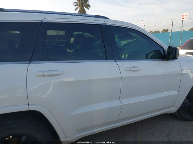 1C4RJECG9EC206773 Jeep Grand Cherokee Overland
