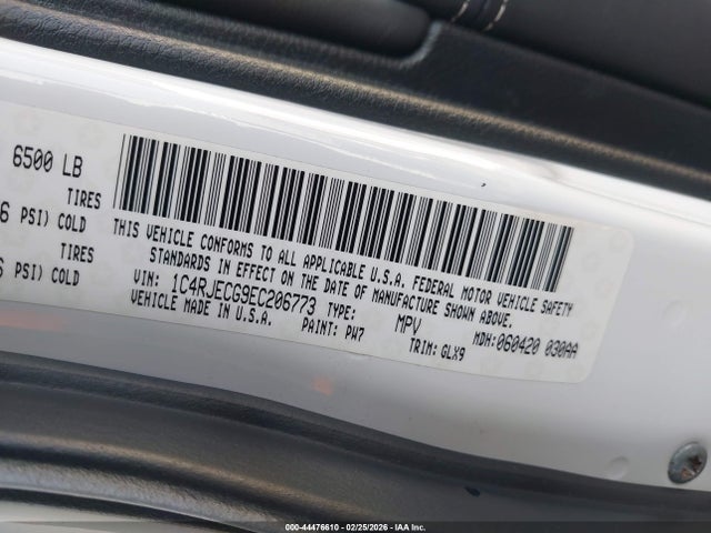 1C4RJECG9EC206773 Jeep Grand Cherokee Overland