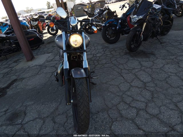 SMT915RN2GT728851 Triumph Motorcycle Speedmaster