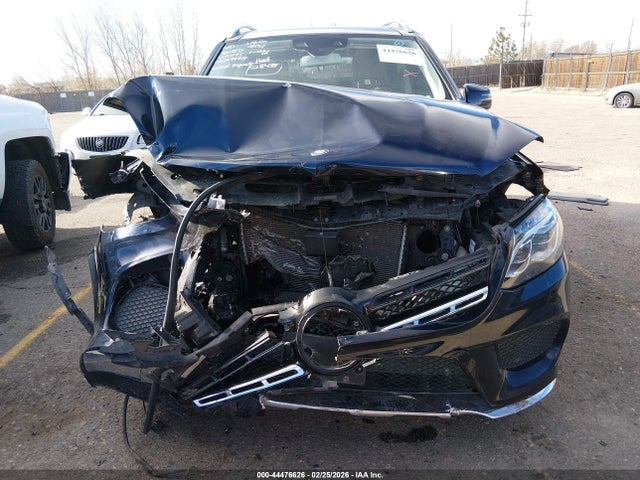 2017 Mercedes-benz Gls 550 4matic მანქანა იყიდება აუქციონზე, vin: 4JGDF7DE1HA831295, აუქციონის ნომერი: 44476626
