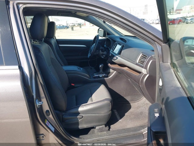 5TDZKRFH7GS186128 Toyota Highlander Le Plus V6