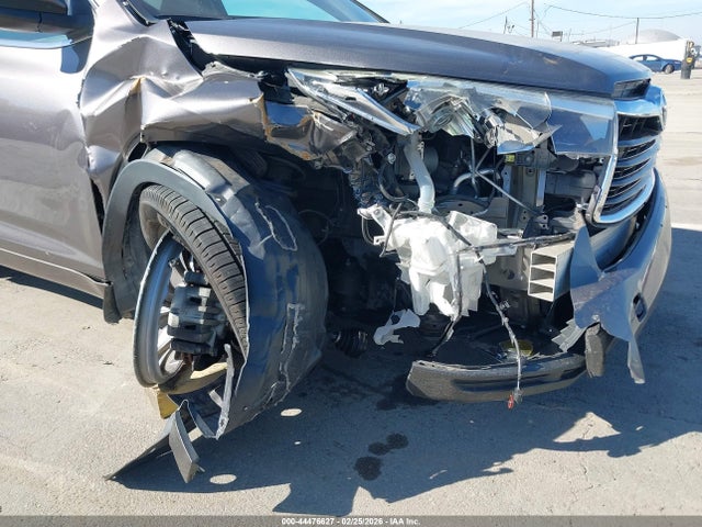 5TDZKRFH7GS186128 Toyota Highlander Le Plus V6