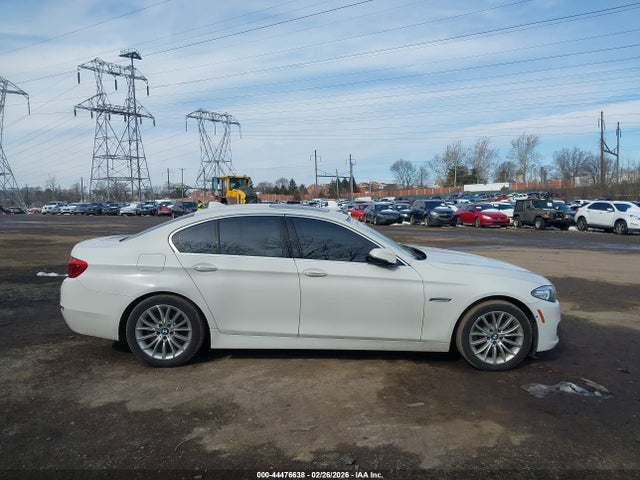 BMW 528i Xdrive 2014 WBA5A7C58ED615802 Image 13