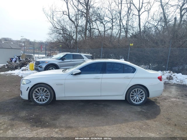 BMW 528i Xdrive 2014 WBA5A7C58ED615802 Image 14