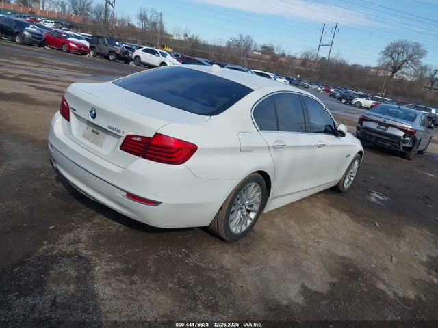 BMW 528i Xdrive 2014 WBA5A7C58ED615802 Image 4