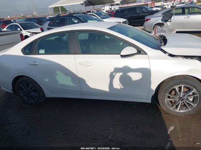 3KPF24AD6RE727449 KIA Forte Lxs