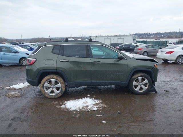 Jeep Compass Latitude 4x4 2018 3C4NJDBB8JT457412 Image 14
