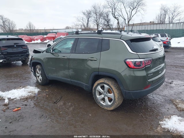 Jeep Compass Latitude 4x4 2018 3C4NJDBB8JT457412 Image 3