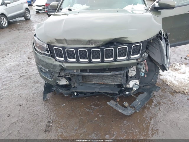Jeep Compass Latitude 4x4 2018 3C4NJDBB8JT457412 Image 6