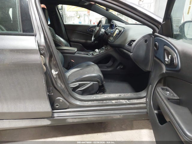 Продажа на аукционе авто 2016 Chrysler 200 S, vin: 1C3CCCDGXGN175029, номер лота: 44476689