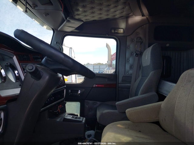 Auction sale of the 2009 Kenworth Construction T800, vin: 1XKDD49X59J246258, lot number: 44476741