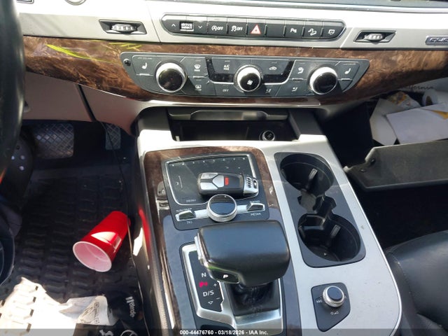 WA1LHAF78JD013552 Audi Q7 2.0t Premium