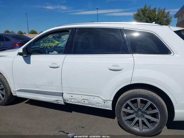 WA1LHAF78JD013552 Audi Q7 2.0t Premium