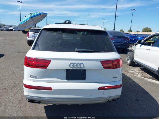 WA1LHAF78JD013552 Audi Q7 2.0t Premium