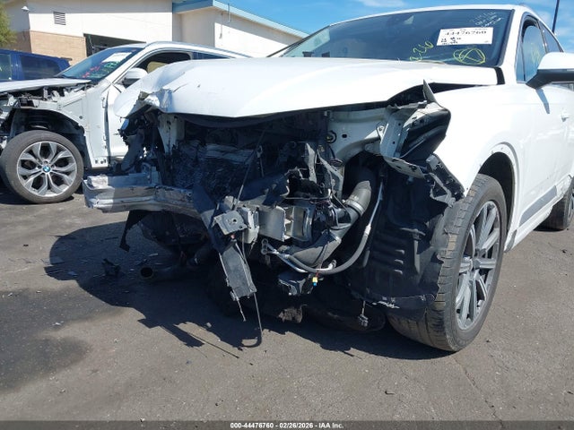 WA1LHAF78JD013552 Audi Q7 2.0t Premium