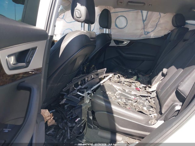 WA1LHAF78JD013552 Audi Q7 2.0t Premium