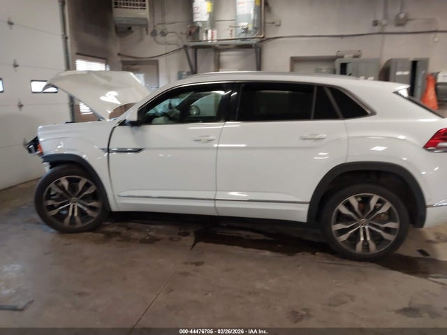 44476785 :رقم المزاد ، 1V2FE2CA5NC227510 vin ، 2022 Volkswagen Atlas Cross Sport 3.6l V6 Sel Premium R-line مزاد بيع