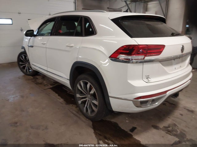 2022 VOLKSWAGEN ATLAS CROSS SPORT 1V2FE2CA5NC227510 Photo 2