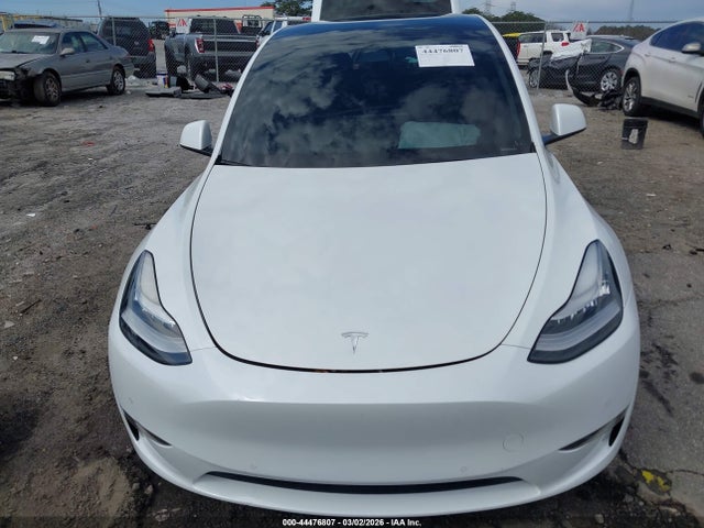 44476807 :رقم المزاد ، 7SAYGDEE6NF385778 vin ، 2022 Tesla Model Y Long Range Dual Motor All-wheel Drive مزاد بيع