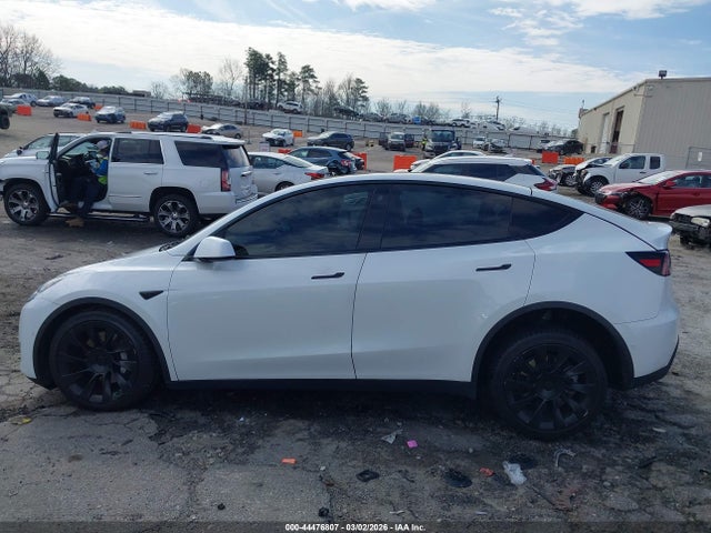 44476807 :رقم المزاد ، 7SAYGDEE6NF385778 vin ، 2022 Tesla Model Y Long Range Dual Motor All-wheel Drive مزاد بيع