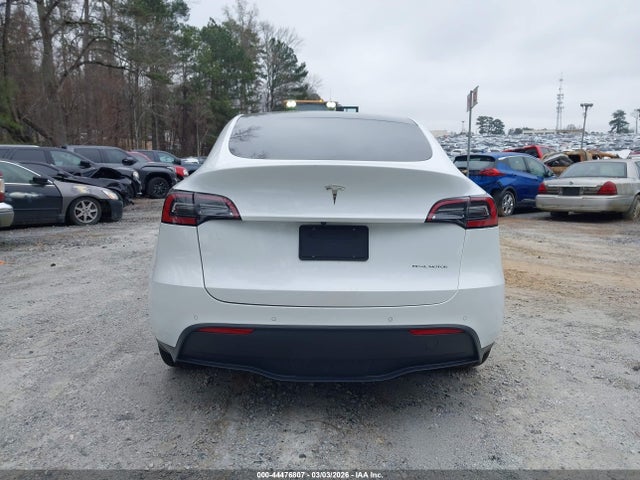 44476807 :رقم المزاد ، 7SAYGDEE6NF385778 vin ، 2022 Tesla Model Y Long Range Dual Motor All-wheel Drive مزاد بيع