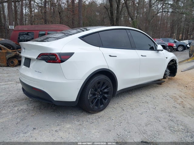 44476807 :رقم المزاد ، 7SAYGDEE6NF385778 vin ، 2022 Tesla Model Y Long Range Dual Motor All-wheel Drive مزاد بيع