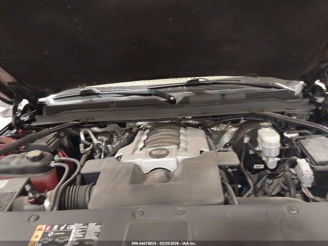 44476824 :رقم المزاد ، 1GYS4DKJ3JR145888 vin ، 2018 Cadillac Escalade Platinum مزاد بيع