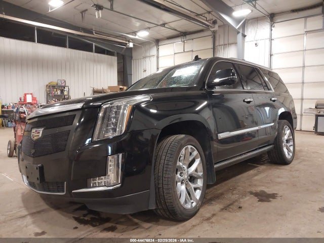 44476824 :رقم المزاد ، 1GYS4DKJ3JR145888 vin ، 2018 Cadillac Escalade Platinum مزاد بيع
