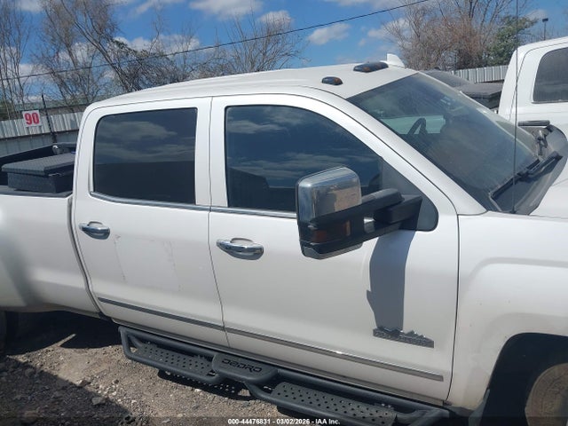 2018 Chevrolet Silverado 3500hd High Country მანქანა იყიდება აუქციონზე, vin: 1GC4K1EY5JF270937, აუქციონის ნომერი: 44476831
