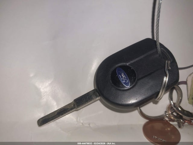 1FMCU9G93GUB83595 Ford ESCAPE SE
