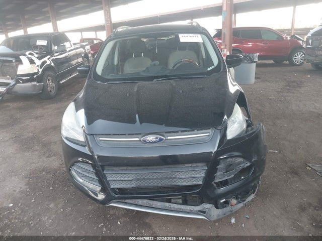 1FMCU9G93GUB83595 Ford ESCAPE SE
