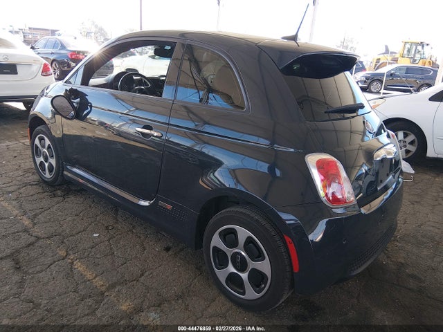 2016 FIAT 500E 3C3CFFGE7GT229406 Photo 2