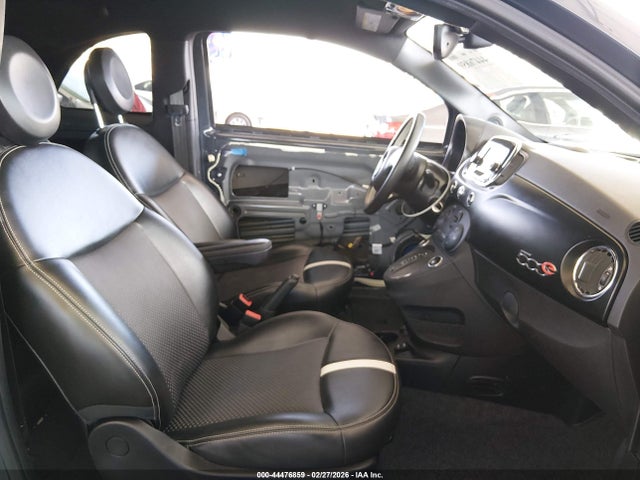 2016 FIAT 500E 3C3CFFGE7GT229406 Photo 4