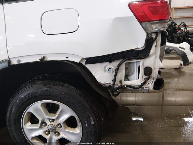Jeep Grand Cherokee Laredo 2014 1C4RJFAG0EC470134 Image 19